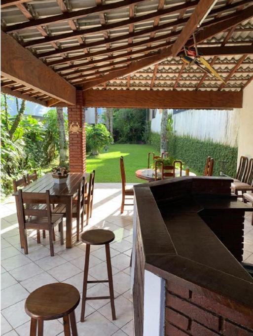 Apartamento 2 Quartos A 5 Minutos A Pe Da Praia Da Enseada กัวรูจา ภายนอก รูปภาพ