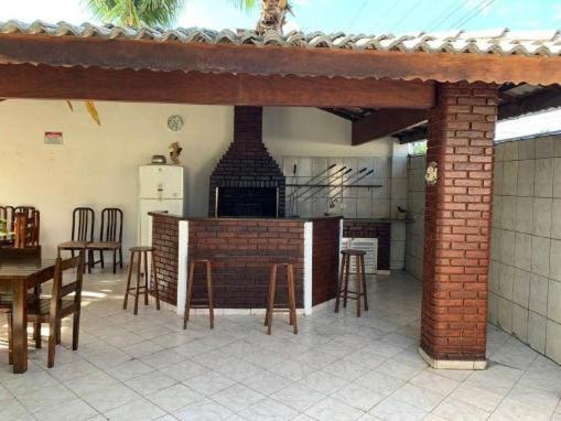 Apartamento 2 Quartos A 5 Minutos A Pe Da Praia Da Enseada กัวรูจา ภายนอก รูปภาพ