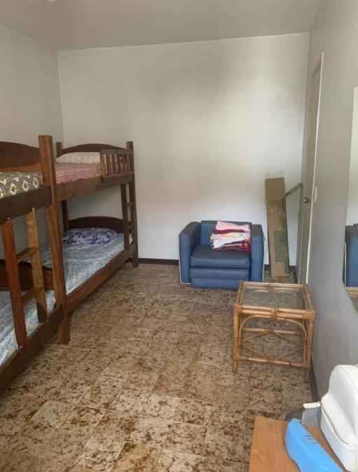 Apartamento 2 Quartos A 5 Minutos A Pe Da Praia Da Enseada กัวรูจา ภายนอก รูปภาพ